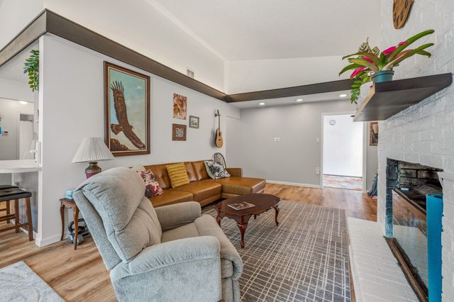 1005 Spanish Trail Drive, Granbury, TX 76048