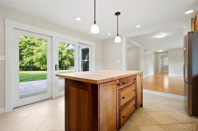 200 Brookside Lane, Ballwin, MO 63021