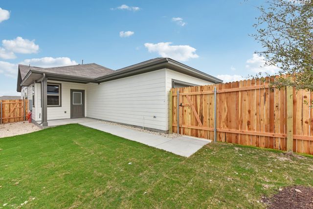 773 Treadwell LN, Kyle, TX 78640