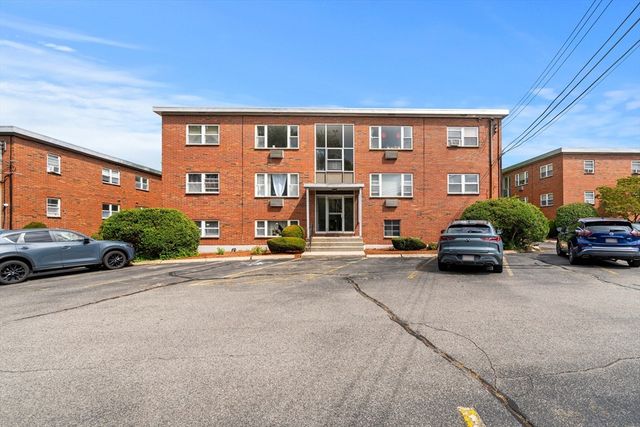 1105 Lexington Street 9-2, Waltham, MA 02452