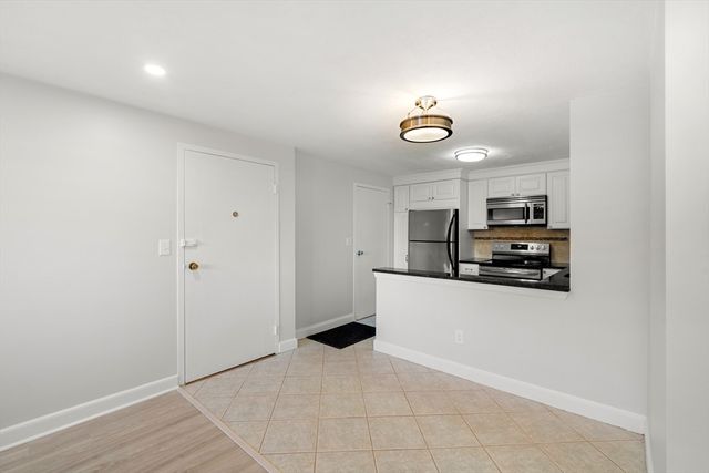 1105 Lexington Street 9-2, Waltham, MA 02452