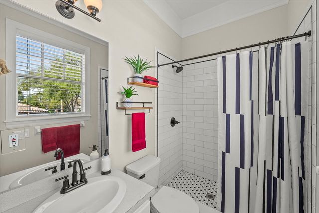 3224 W LAWN AVENUE, Tampa, FL 33611