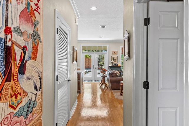 3224 W LAWN AVENUE, Tampa, FL 33611