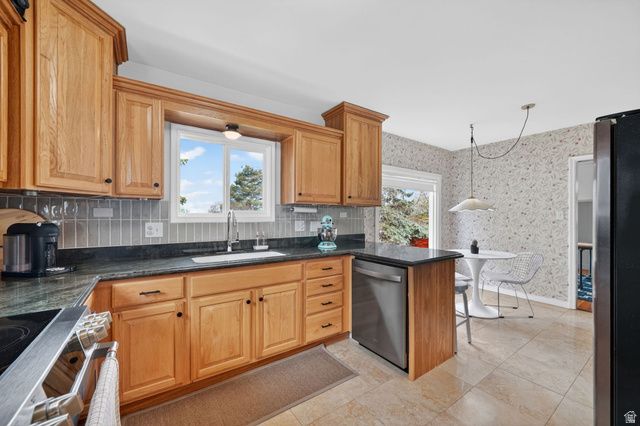 920 S 2200 E, Salt Lake City, UT 84108