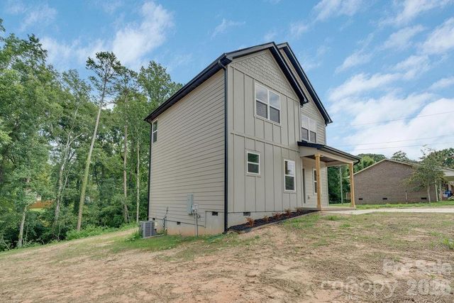 502 N Pine Street, Cherryville, NC 28021