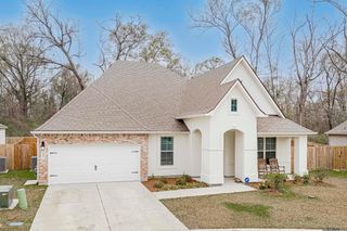 5402 Heron Landing Dr, Baton Rouge, LA 70816