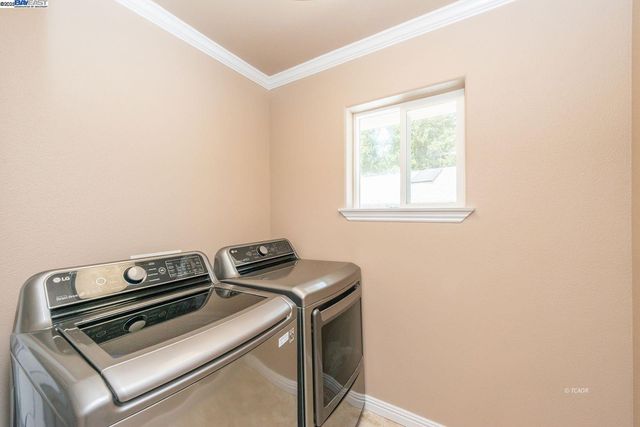 250 Mary Ave., Trinity Center, CA 96091