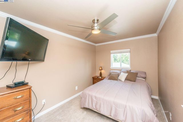 250 Mary Ave., Trinity Center, CA 96091