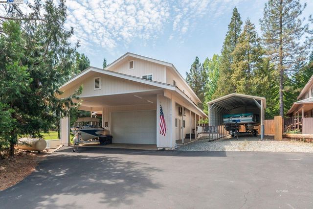 250 Mary Ave., Trinity Center, CA 96091