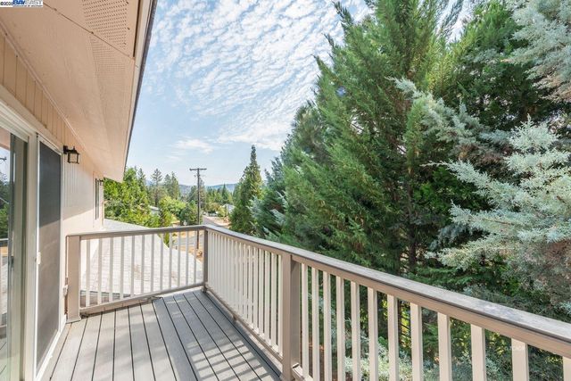 250 Mary Ave., Trinity Center, CA 96091