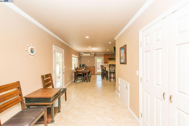 250 Mary Ave., Trinity Center, CA 96091