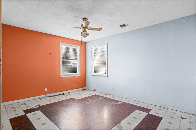 5011 W 55th Street, Little Rock, AR 72209