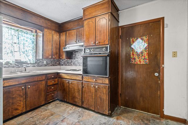5011 W 55th Street, Little Rock, AR 72209