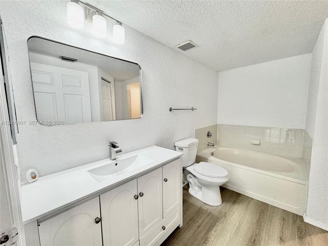 2311 Belmont Ln 2311, North Lauderdale, FL 33068