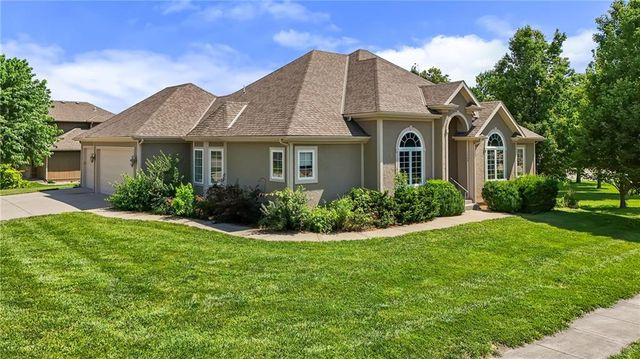 1709 Cambridge Circle, Kearney, MO 64060