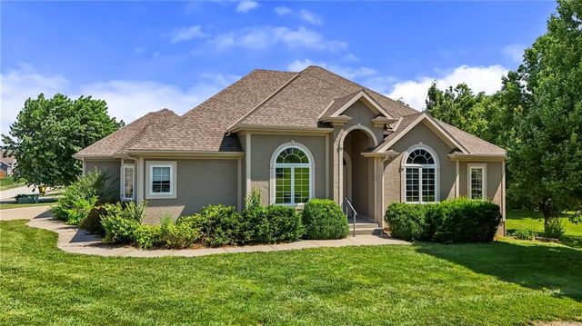 1709 Cambridge Circle, Kearney, MO 64060