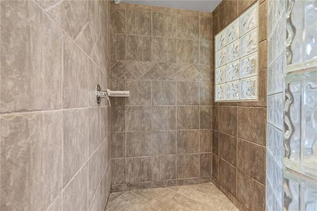 1709 Cambridge Circle, Kearney, MO 64060
