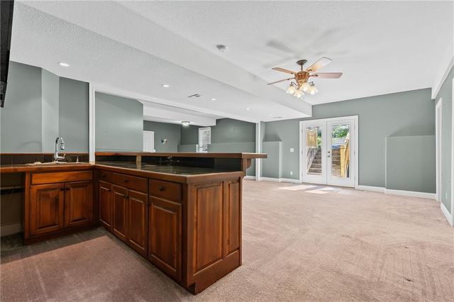 1709 Cambridge Circle, Kearney, MO 64060