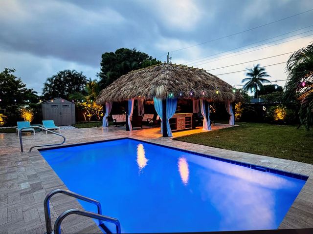9507 Bellewood Street, Palm Beach Gardens, FL 33410