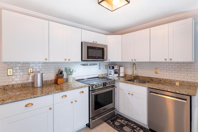 9507 Bellewood Street, Palm Beach Gardens, FL 33410
