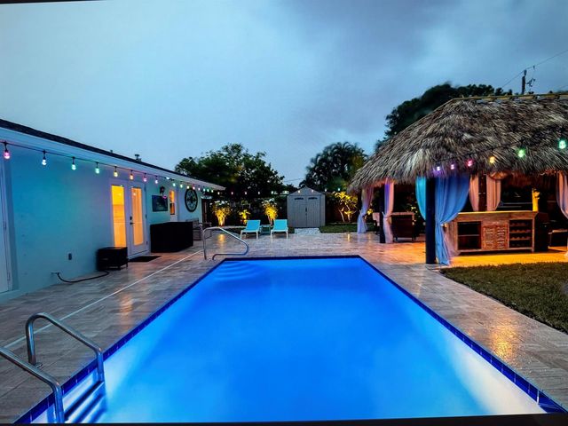 9507 Bellewood Street, Palm Beach Gardens, FL 33410