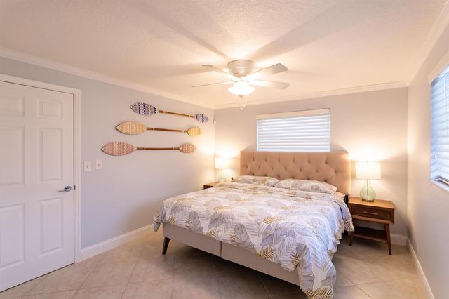 9507 Bellewood Street, Palm Beach Gardens, FL 33410