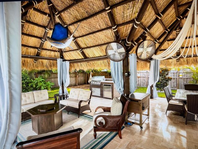 9507 Bellewood Street, Palm Beach Gardens, FL 33410