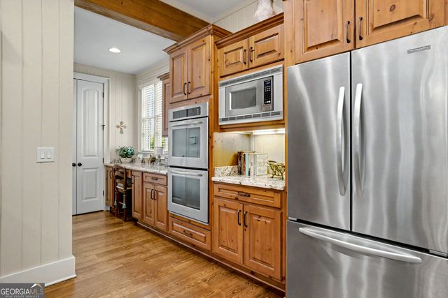 555 Woodward Drive, Fayetteville, GA 30215