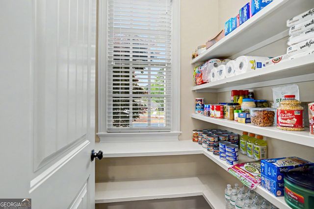 555 Woodward Drive, Fayetteville, GA 30215