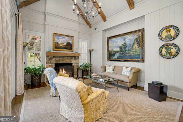 555 Woodward Drive, Fayetteville, GA 30215