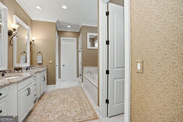 555 Woodward Drive, Fayetteville, GA 30215