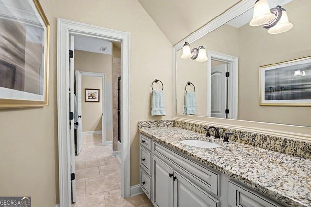 555 Woodward Drive, Fayetteville, GA 30215