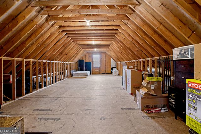 555 Woodward Drive, Fayetteville, GA 30215