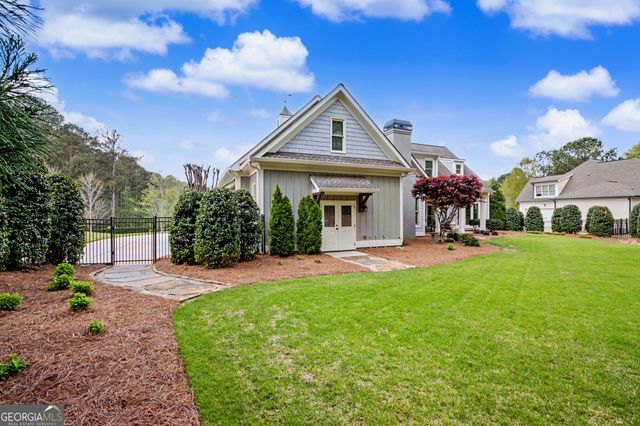 555 Woodward Drive, Fayetteville, GA 30215