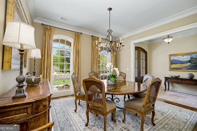 555 Woodward Drive, Fayetteville, GA 30215