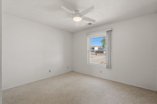 484 Sandstone Drive NE, Rio Rancho, NM 87124