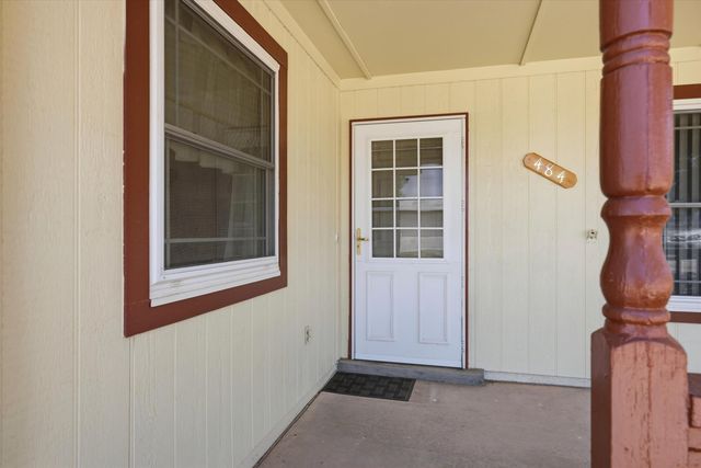 484 Sandstone Drive NE, Rio Rancho, NM 87124