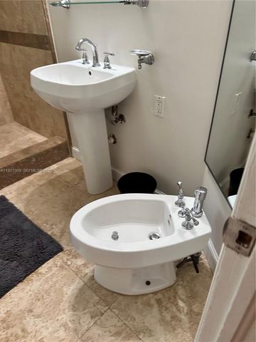 203 NE 86th St, El Portal, FL 33138