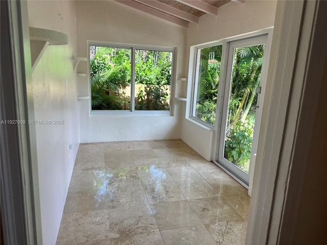 203 NE 86th St, El Portal, FL 33138