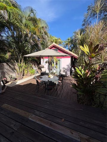 203 NE 86th St, El Portal, FL 33138