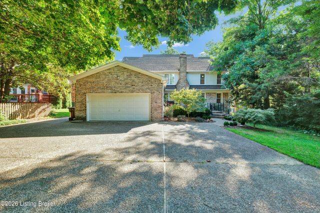 802 Foxgate Rd, Louisville, KY 40223