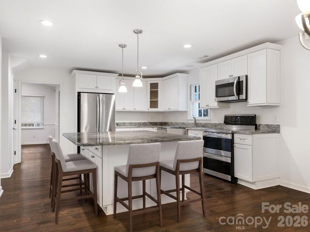 8319 Braeside Court, Charlotte, NC 28270