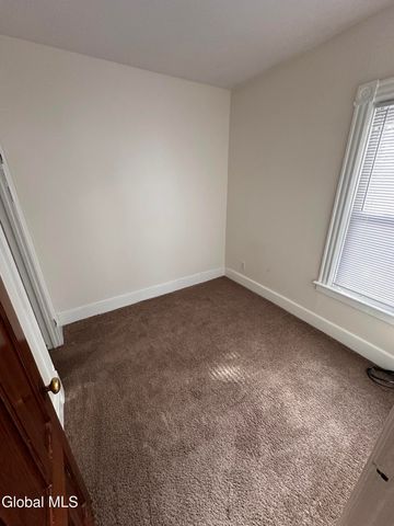 425 6th Avenue, Watervliet, NY 12189