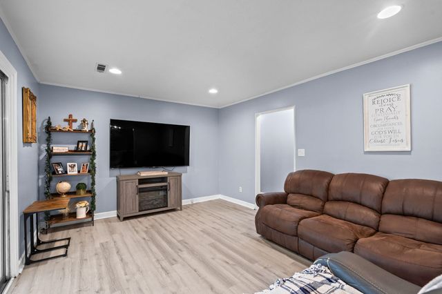 221 Hunters Rd., Myrtle Beach, SC 29579