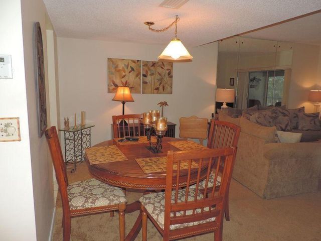 18081 SE Country Club Drive 100, Jupiter, FL 33469