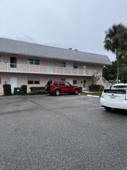 18081 SE Country Club Drive 100, Jupiter, FL 33469