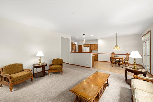 790 Bohannon Circle, Oswego, IL 60543