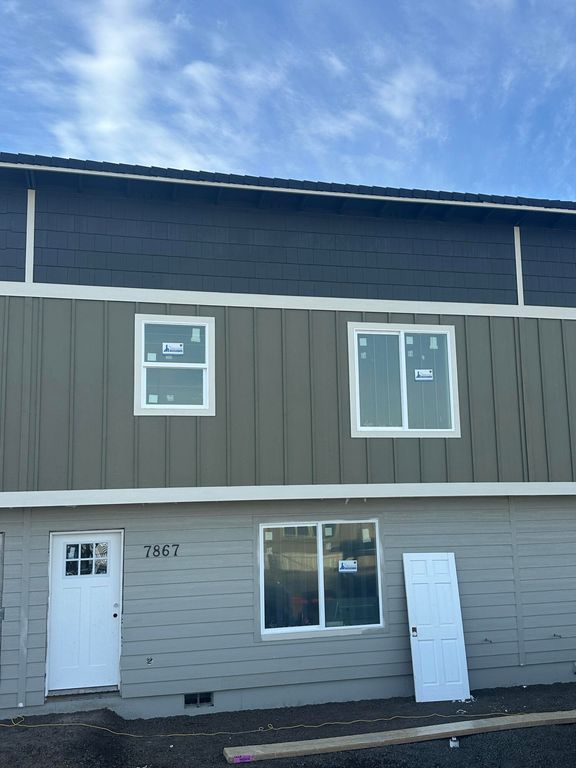 7867 Houston Loop, White City, OR 97503