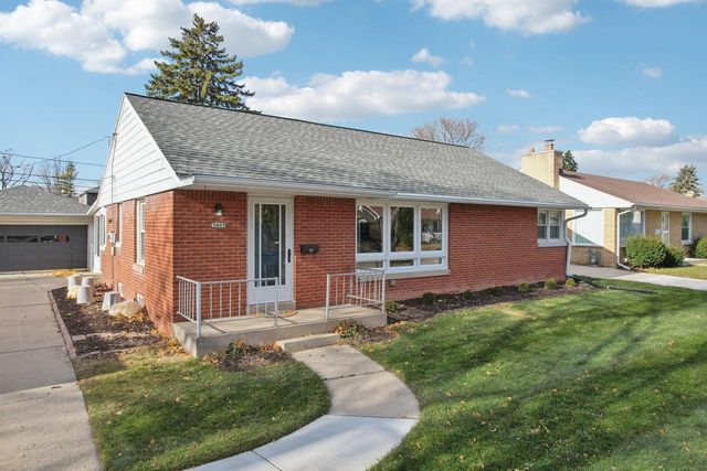 5405 N Lydell AVENUE, Glendale, WI 53217