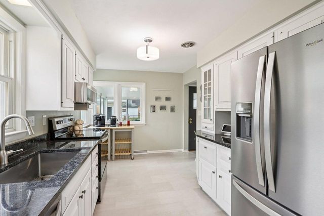 5405 N Lydell AVENUE, Glendale, WI 53217